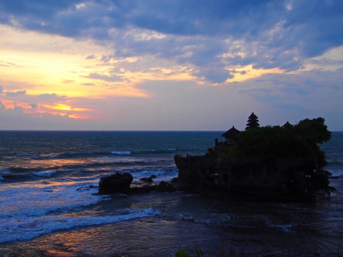 Pura Tanah Lot beim Sonnenuntergang