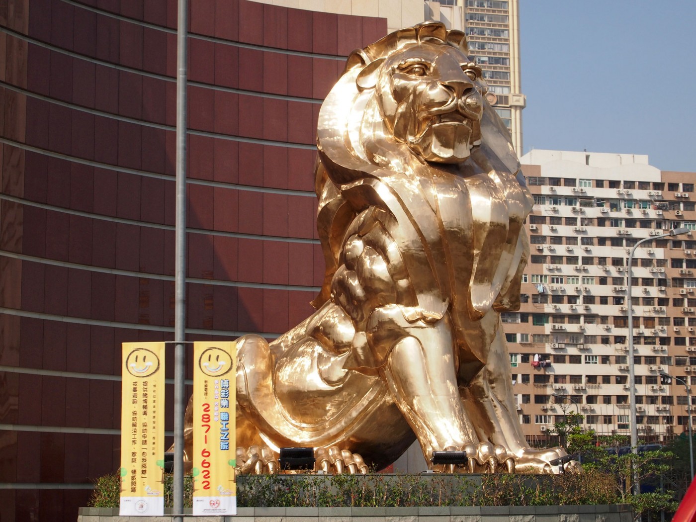 Löwe vor dem MGM Grand in Macau