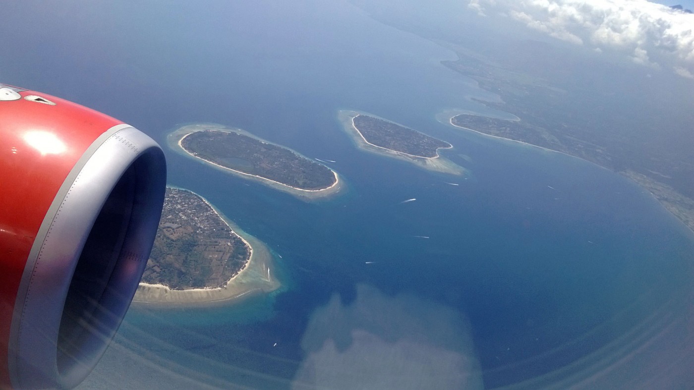 Die Gili-Inseln vom Flugzeug aus