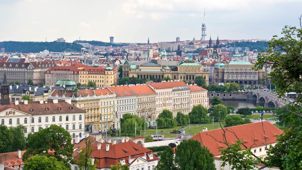 Ausblick über die Altstadt von Prag vom Hradschin aus