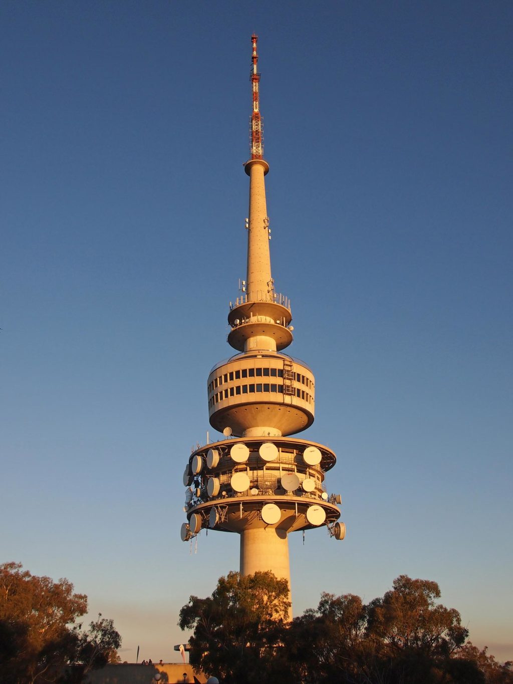 Black Mountain Tower (ehemals Telstra Tower) in Canberra