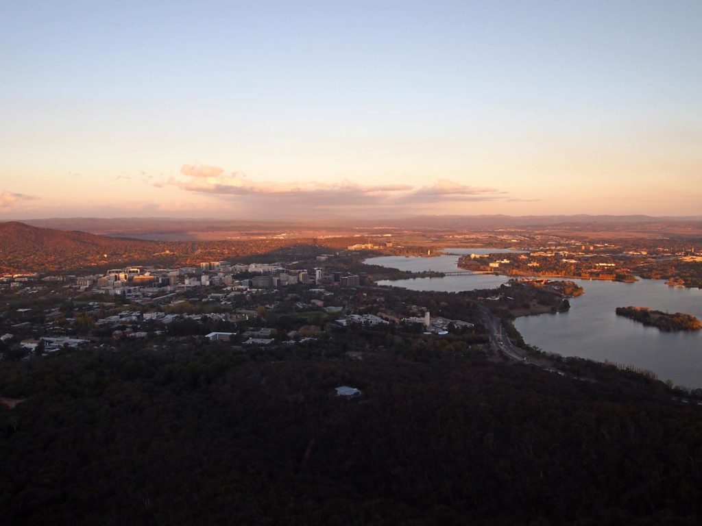 Ausblick auf Canberra von Black Mountain Tower