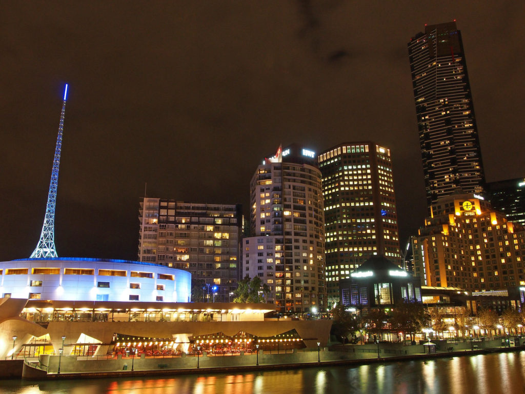 Skyline von Melbourne bei Nacht, Australien