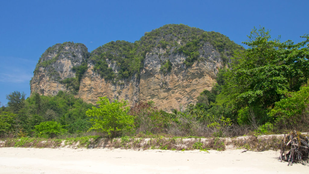 Felsen in der Mitte von Koh Poda