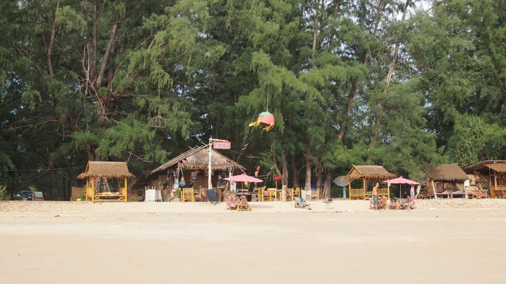 Strandbar am Long Beach auf Koh Lanta