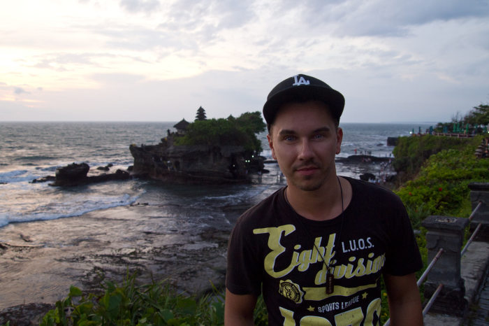Marcel am Tanah Lot Tempel, Bali