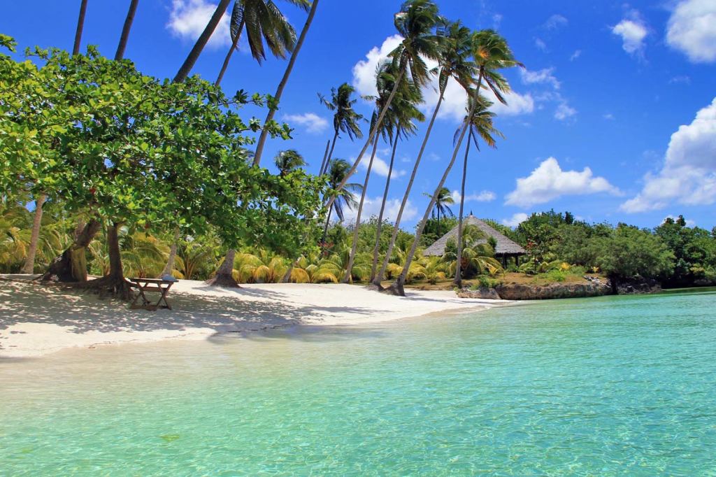 Der Traumstrand Paliton Beach auf den Philippinen