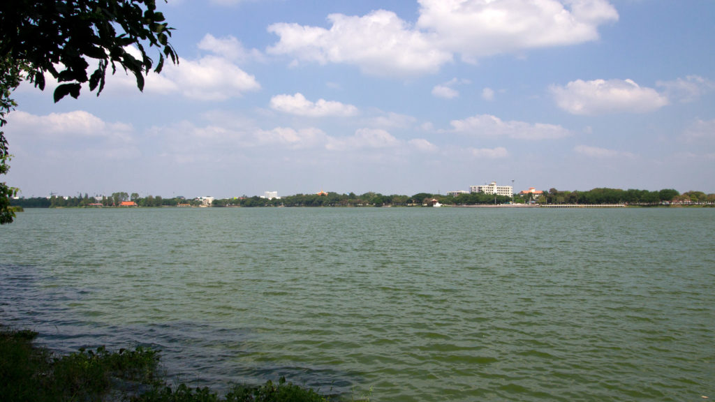 Bung Kaen Nakhon - der See am Rand des Zentrums der Stadt Khon Kaen