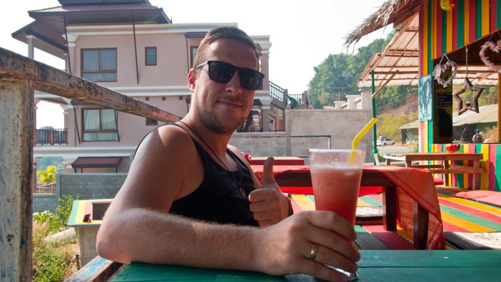 Rasta View Bar mit Aussicht auf Bang Bao Village, Koh Chang