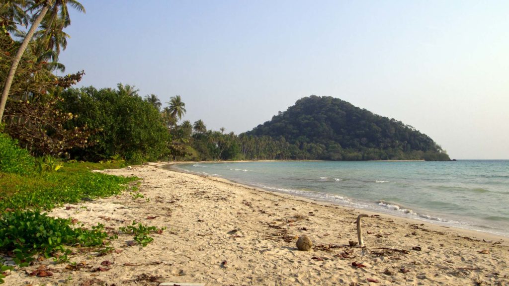 The lonely Long Beach in the southeast of Koh Chang