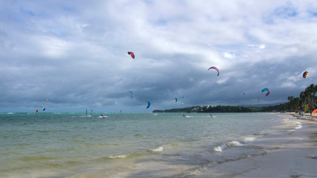 Kitesurfer am Bulabog Beach, Boracay