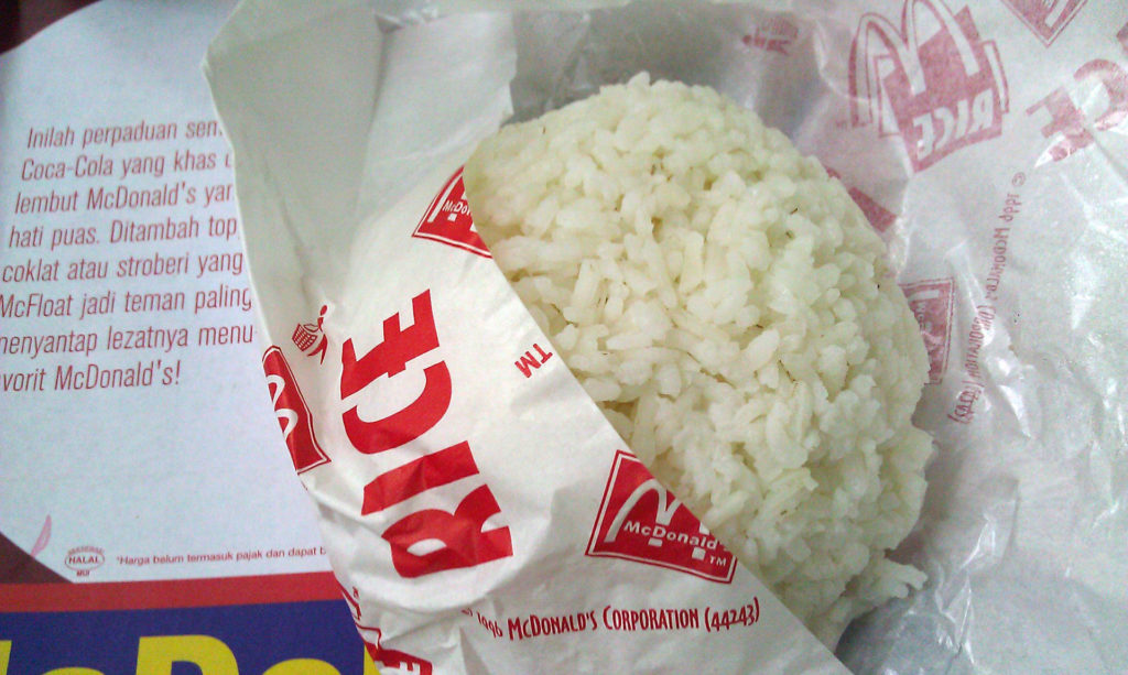 Reis bei McDonald's in Indonesien