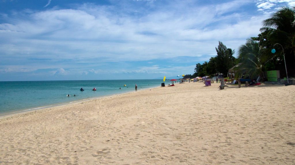 The Lamai Beach at the east coast of Koh Samui