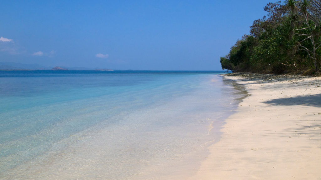 Secluded dream beach on Gili Nanggu