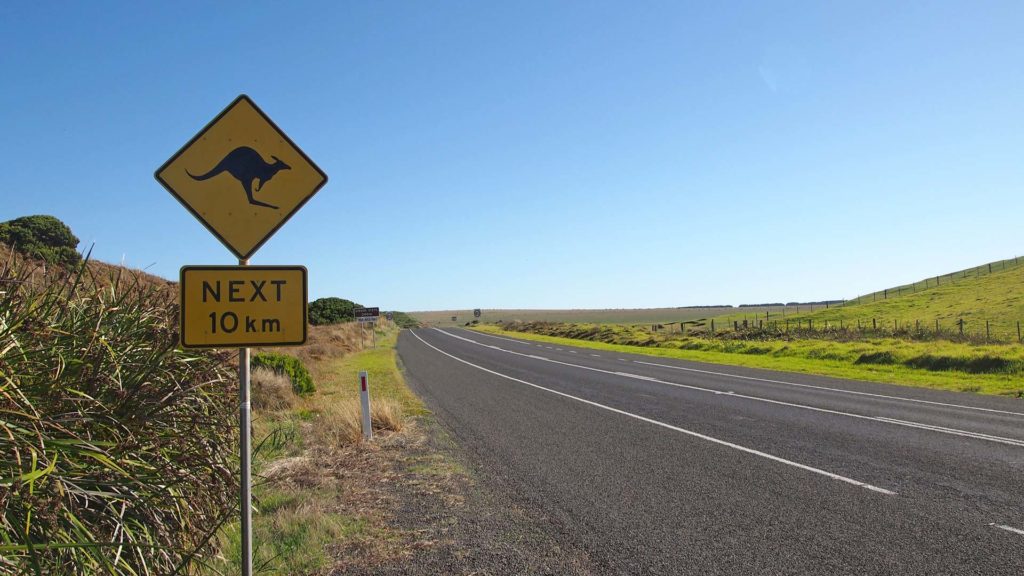 Endlose Straßen in Australien