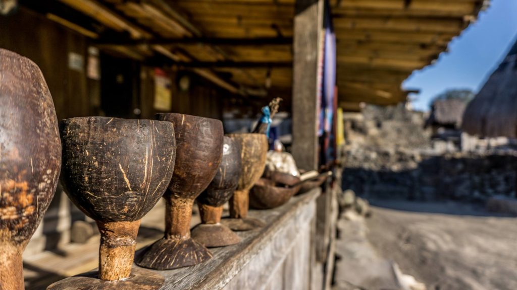 Traditionelles Dorf Bena in der Nähe von Bajawa, Flores