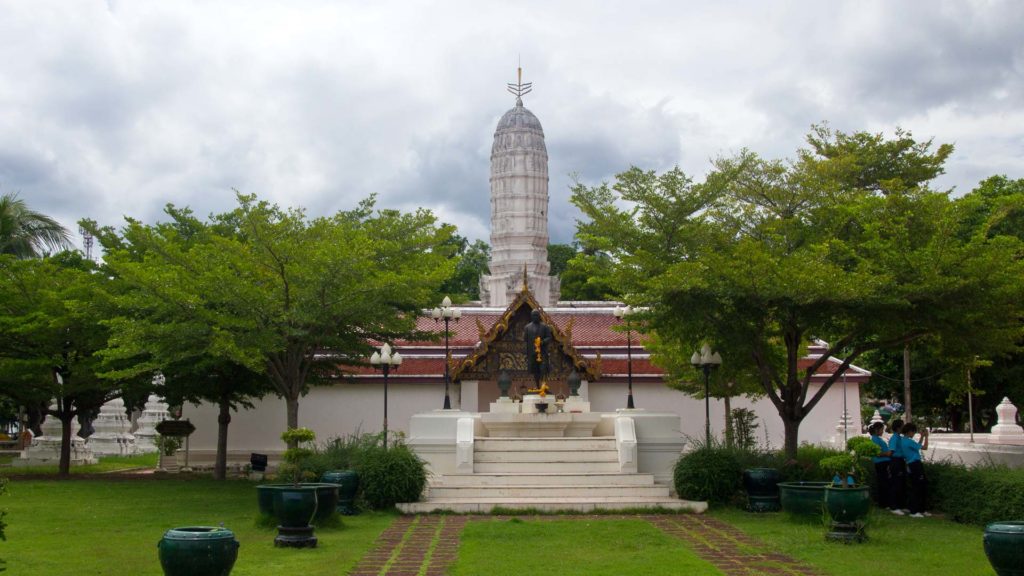 Wat Amphawan Chetiyaram at the Amphawa Floating Market, Samut Songkhram