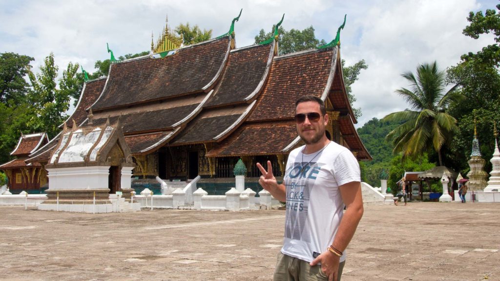 Tobi at the Wat Xieng Thong, the oldest temple of Luang Prabang