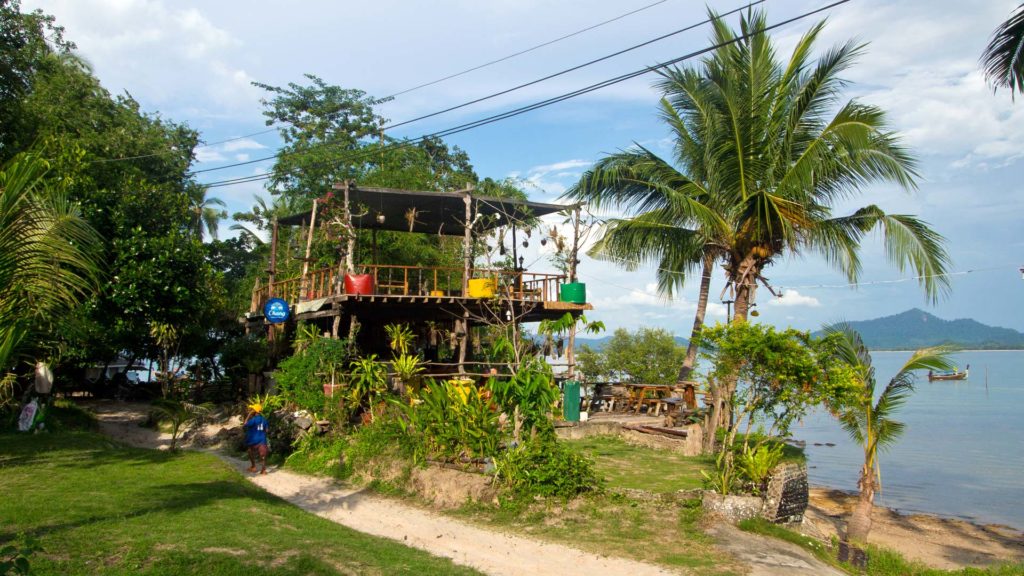 The Bar of Mook Anda Resort on Koh Mook