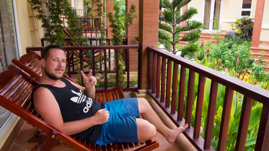 Tobi auf seiner Terrasse im Castaways Resort