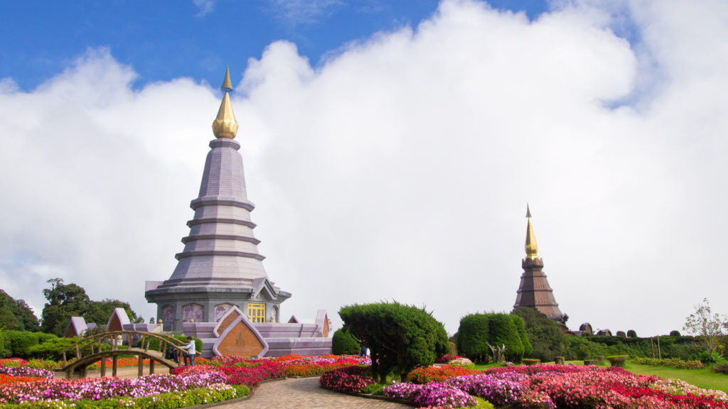Die königlichen Pagoden des Doi Inthanon Nationalparks in der Nähe von Chiang Mai