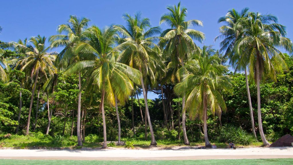 The beach of Fingernail Island, Phu Quoc