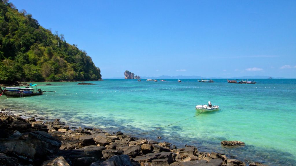 The view at the ocean on Chicken Island in Krabi