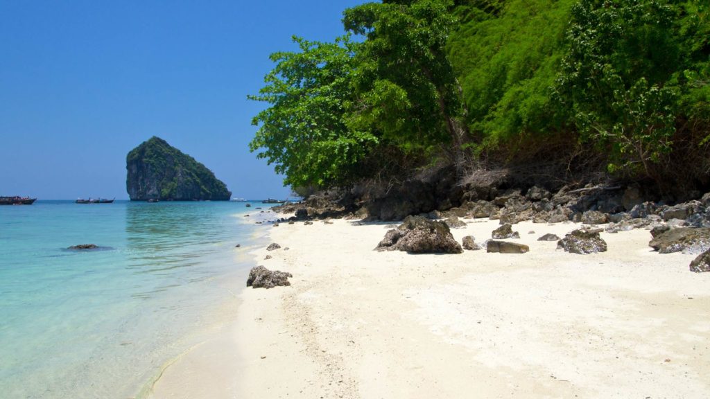 The beach on Chicken Island in Krabi