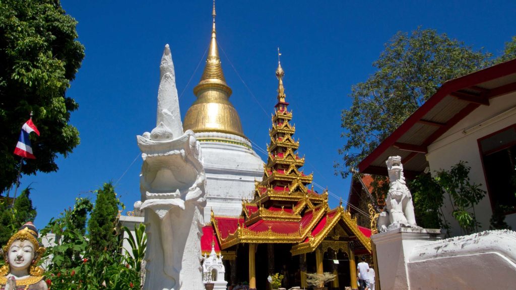 Der Wat Phra Kaew Don Tao in Lampangs Altstadt, Thailand