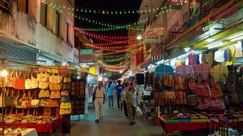 Auf dem Nachtmarkt von Chiang Rai