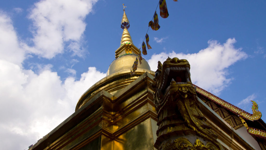Chedi im Wat Phra Singh in Chiang Rai