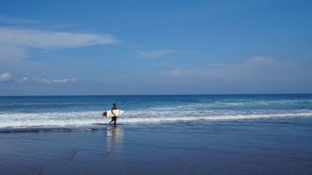 Surfen lernen in Canggu auf Bali