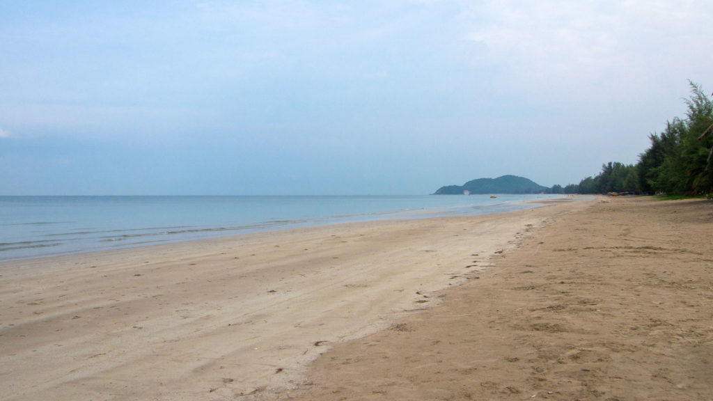 Der Strand Haad Chao Lao in Chantaburi