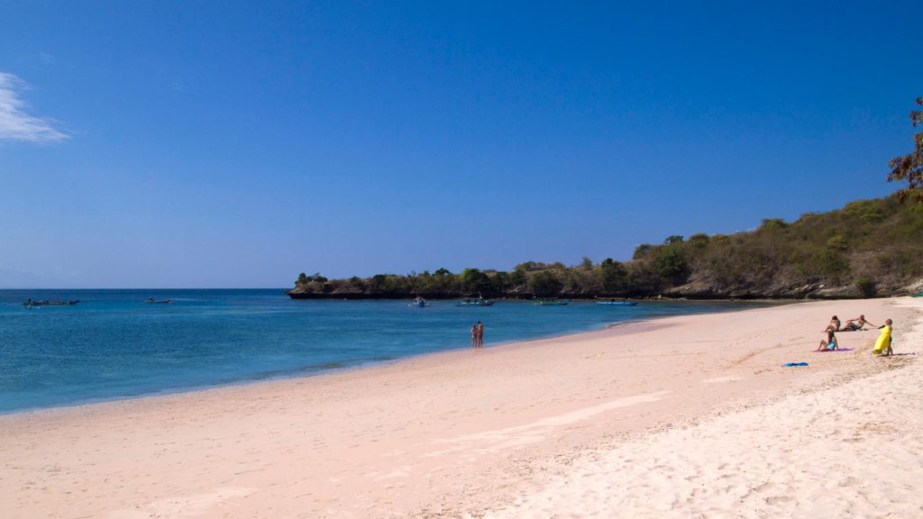 ピンク ビーチ、ロンボク島、インドネシア