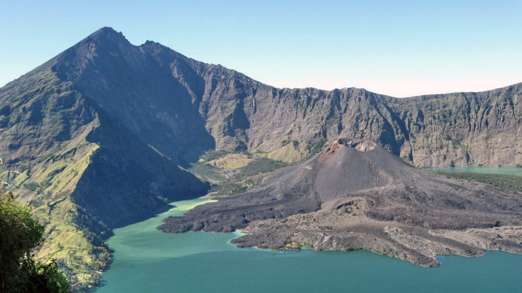 Crater lake "Segara Anak", Mount Rinjani, Lombok