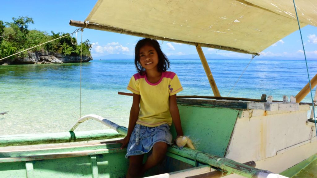 Mädchen auf Boot, Malapascua