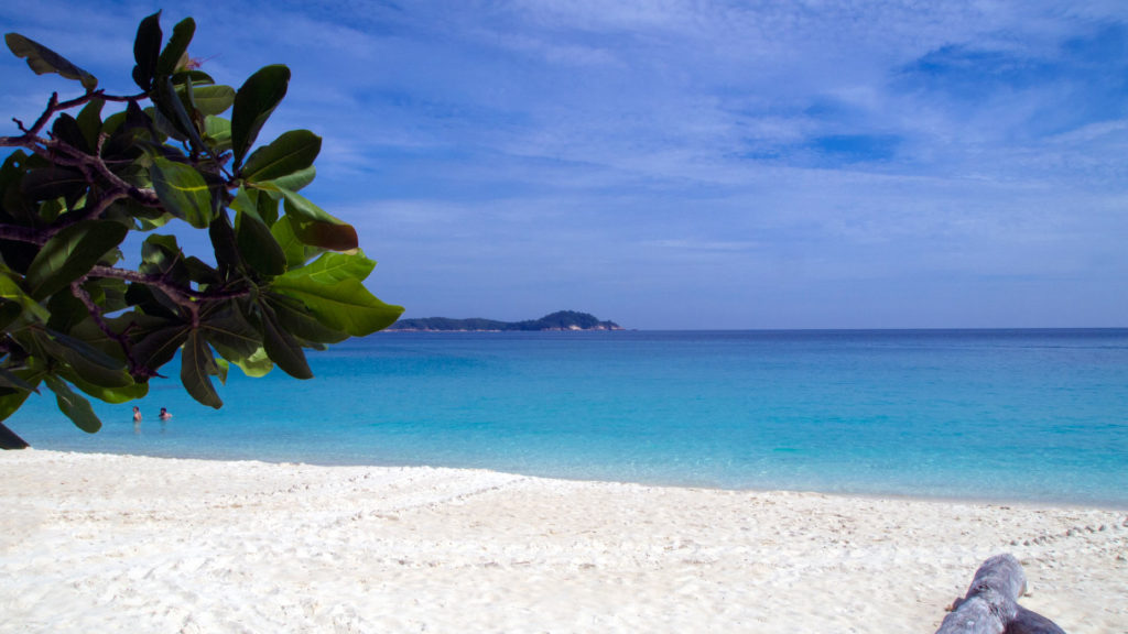 Der Turtle Beach auf Perhentian Besar (Perhentian Islands) in Malaysia