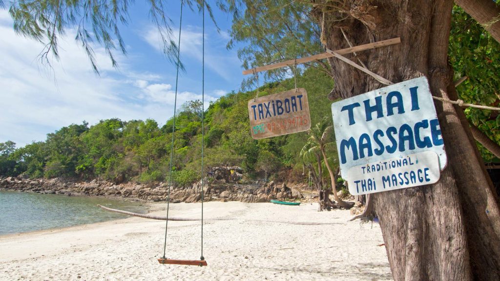 Schild einer traditionellen Thai-Massage auf Koh Phangan