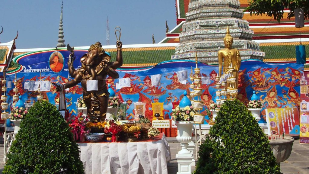 Ganesha-Statue im Wat Arun Tempel in Bangkok