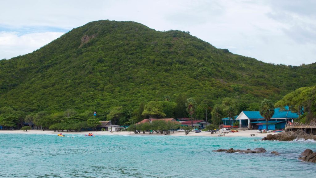 Die Insel Koh Larn bei Pattaya