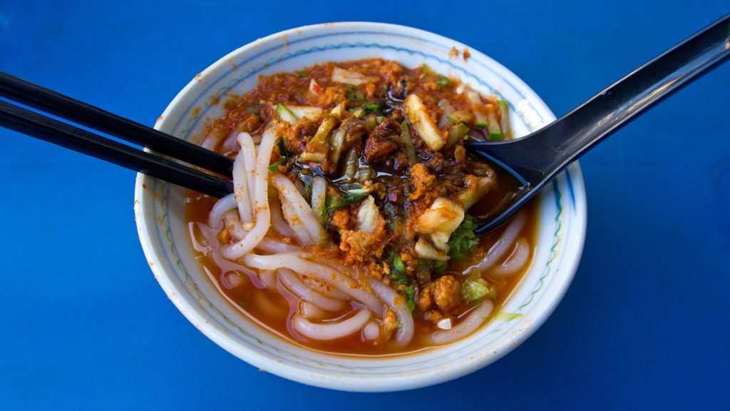 Die berühmte Asam Laksa Suppe auf Penang