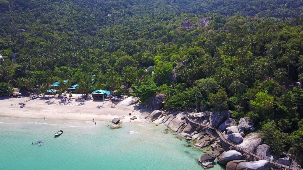 Drone flight above Haad Yuan on Koh Phangan's east coast