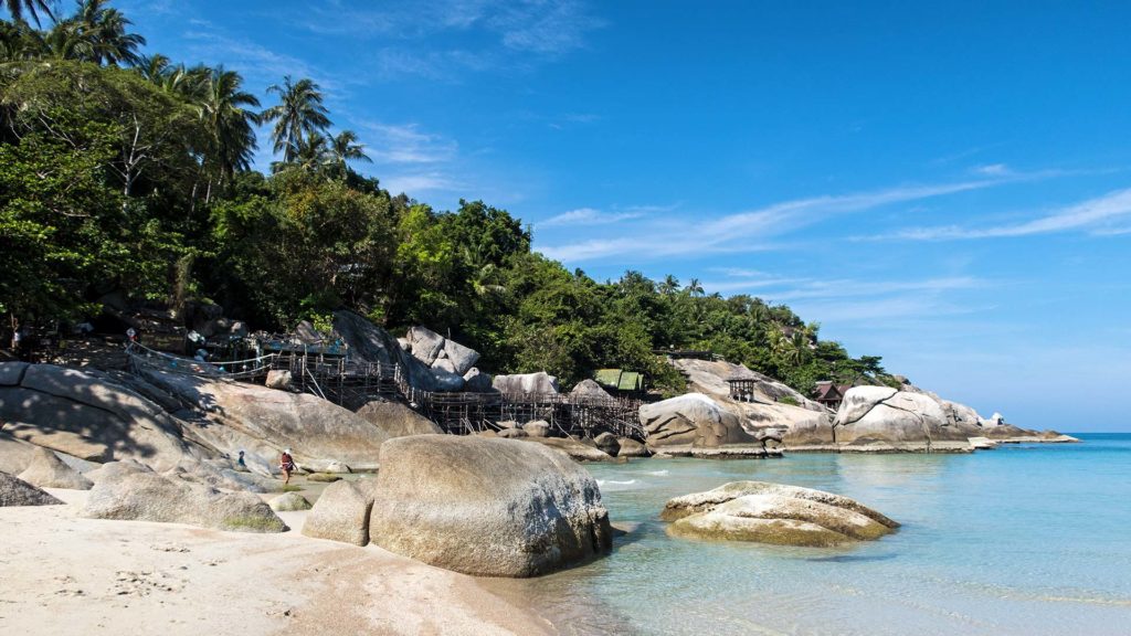 Aussicht auf das nördliche Strandende des Haad Yuan