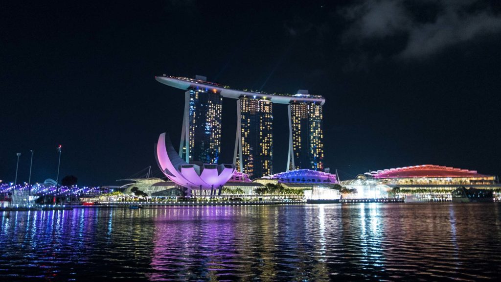 The illuminated Marina Bay Sands at night in Singapore