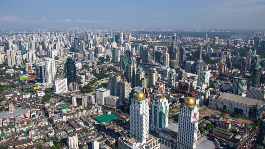 Die Aussicht von der Plattform des Baiyoke Tower II in Bangkok