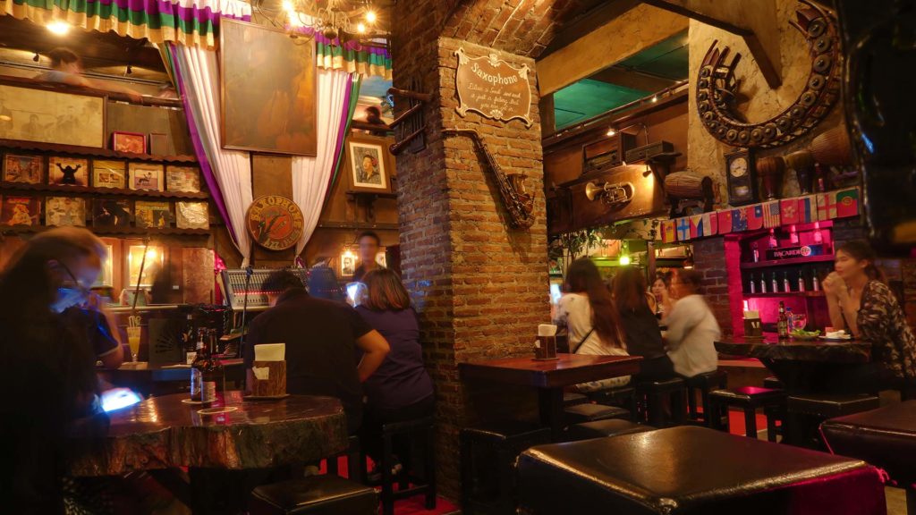 The Saxophone Pub and Restaurant at Victory Monument, Bangkok
