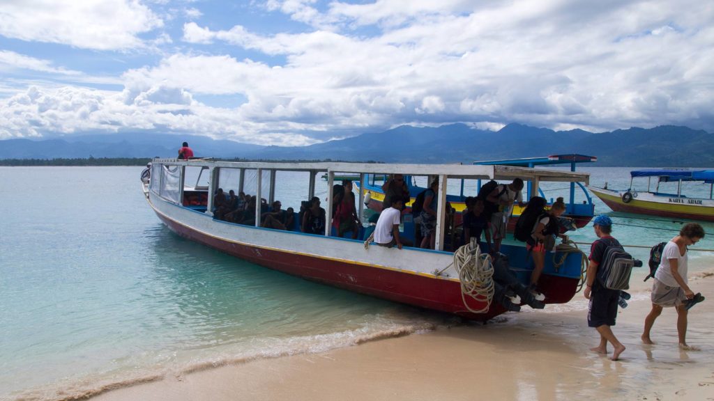 Island Hopping Boat auf Gili Meno