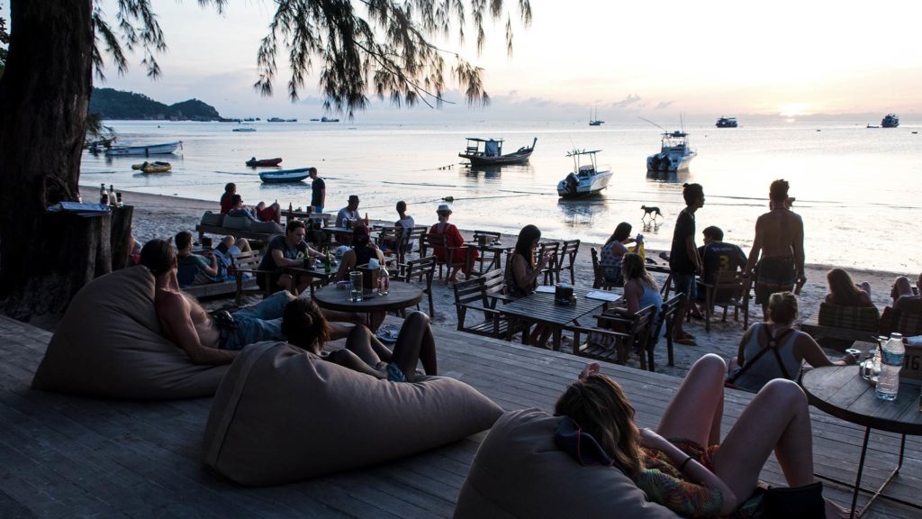 Beach Bar am Sairee Beach auf Koh Tao