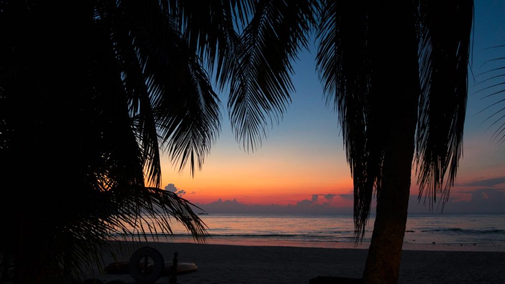 Sonnenaufgang am Juara Beach auf Tioman