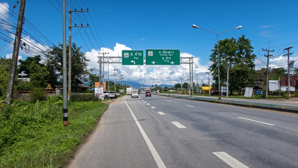 Abbiegen auf die Straße 1095 nach Pai